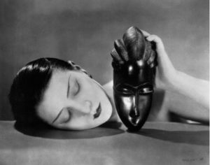 Blanche et noire par Man Ray