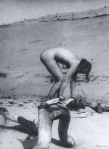 Helen Hessel, dune du Pilat (1925), photo de Man Ray