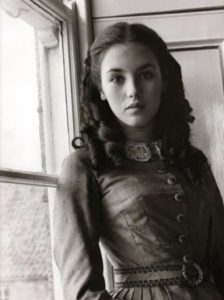 Isabelle Adjani par Jacques-Henri Lartigue Sur le tournage de L'Histoire d'Adèle H de François Truffaut (1975)