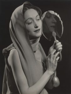 Nusch Éluard par Man Ray