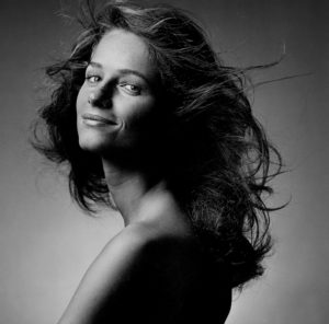 Charlotte Rampling, photographiée en 1971 par Clive Arrowsmith