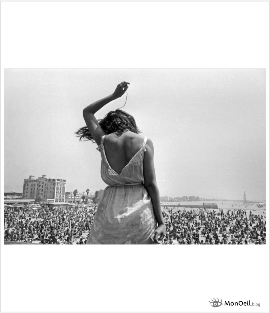 Festival rock à Venice Beach, Californie (1968), photo de Dennis Stock