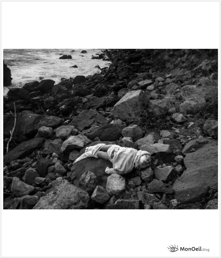 Corps d’un bébé échoué sur la côte après le naufrage d’un bateau de migrants entre la Turquie et la Grèce? Photo Enri Canaj