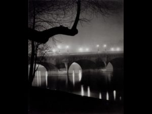 Le Pont Neuf, Paris (1933), photo de Brassaï