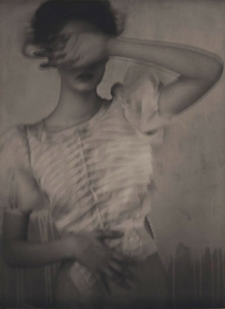 Photo de Sarah Moon