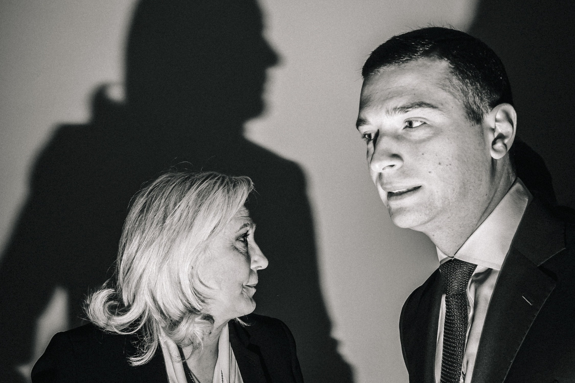 Photo de Marine Le Pen et Jordan Bardella