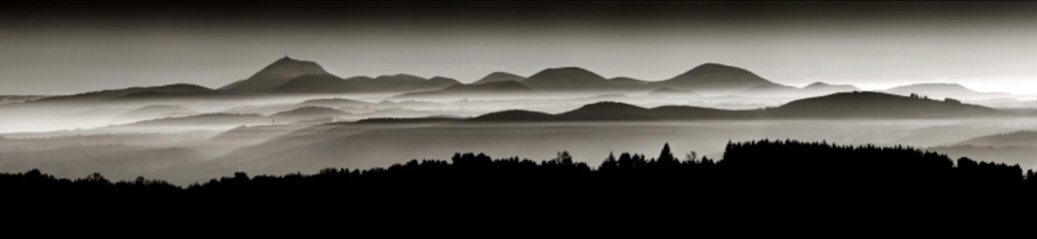 Photo de la chaîne des volcans